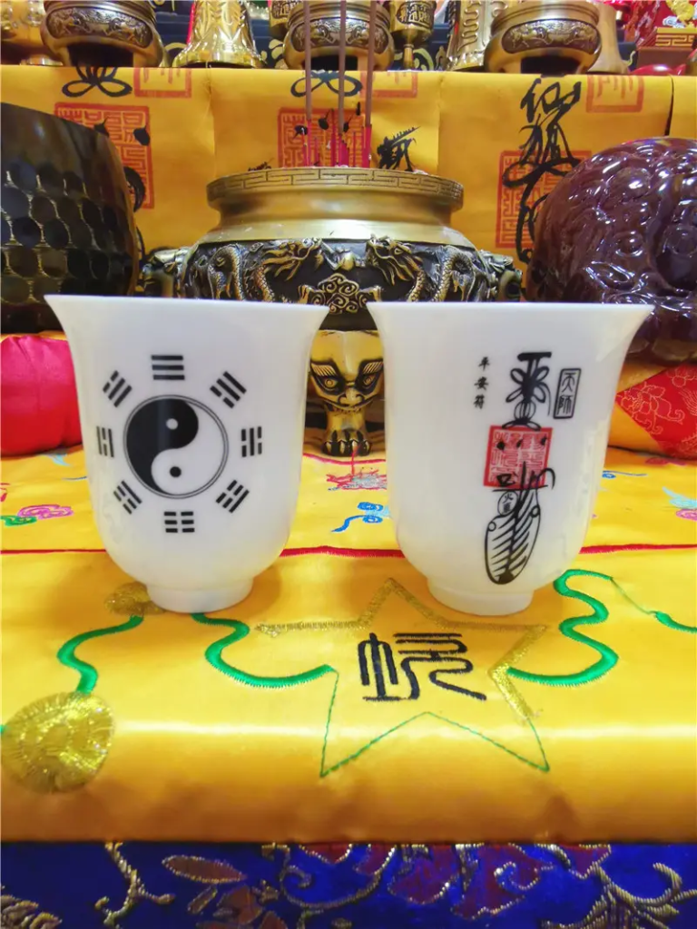 讓前任主動(dòng)復(fù)合的巫術(shù)-音狐運(yùn)勢(shì)網(wǎng)